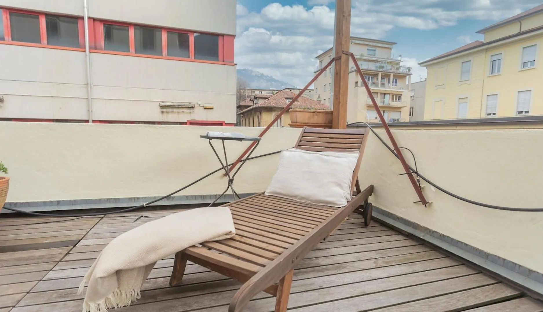 Apartamento La Casa Del Golfista By Rent All Como
